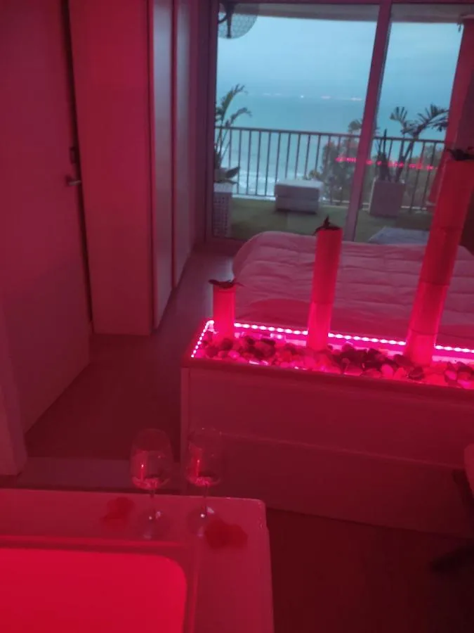公寓 Exclusivo Apartamento Spa Privado Frente El Mar 迈阿密普拉特亚 西班牙